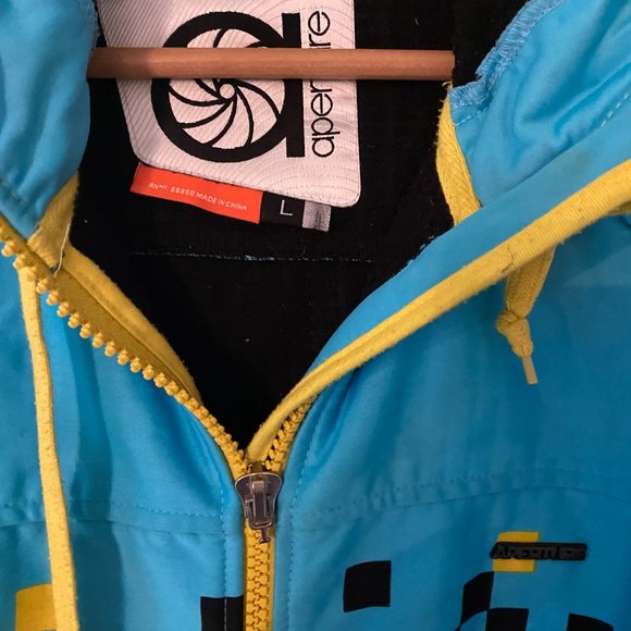 Aperture snowboarding hoodie jacket - Picture 5 of 5